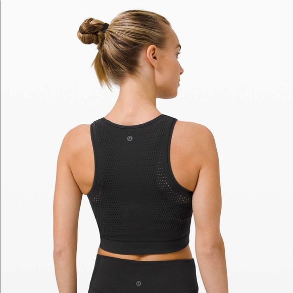 NWT Reveal Crop Tank *Velocity - Picture 2 of 6